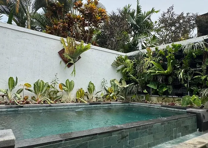 Villa Mades *